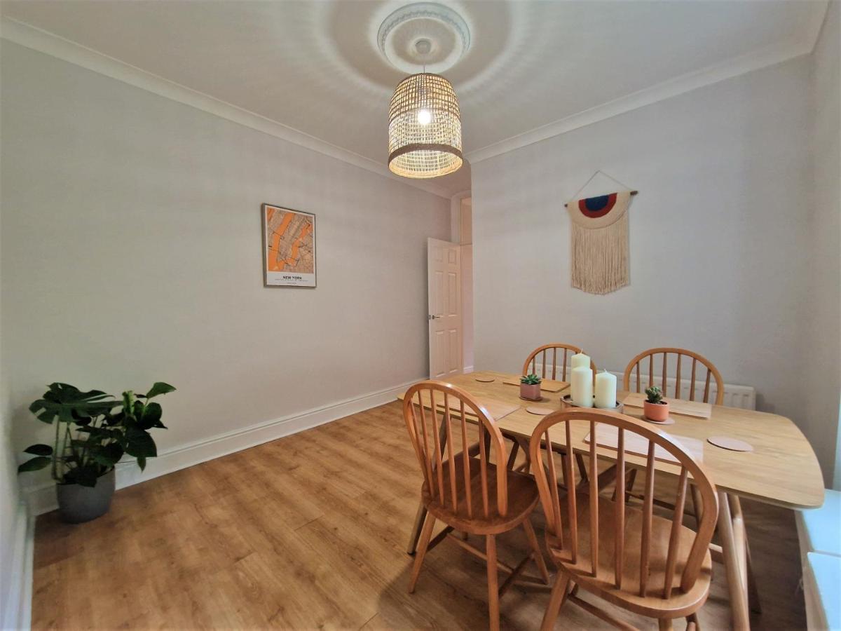 Lovely Seafront Apartment With Garden Swansea Kültér fotó